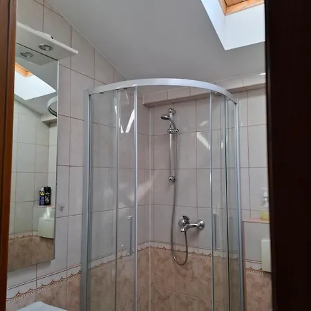 Casa Milesic Τρογκίρ